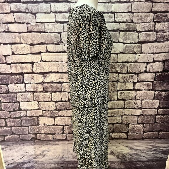 Jessica Howard Black & Ivory V-Neck Short Sleeve Dress Size 6 - Picture 8 of 9